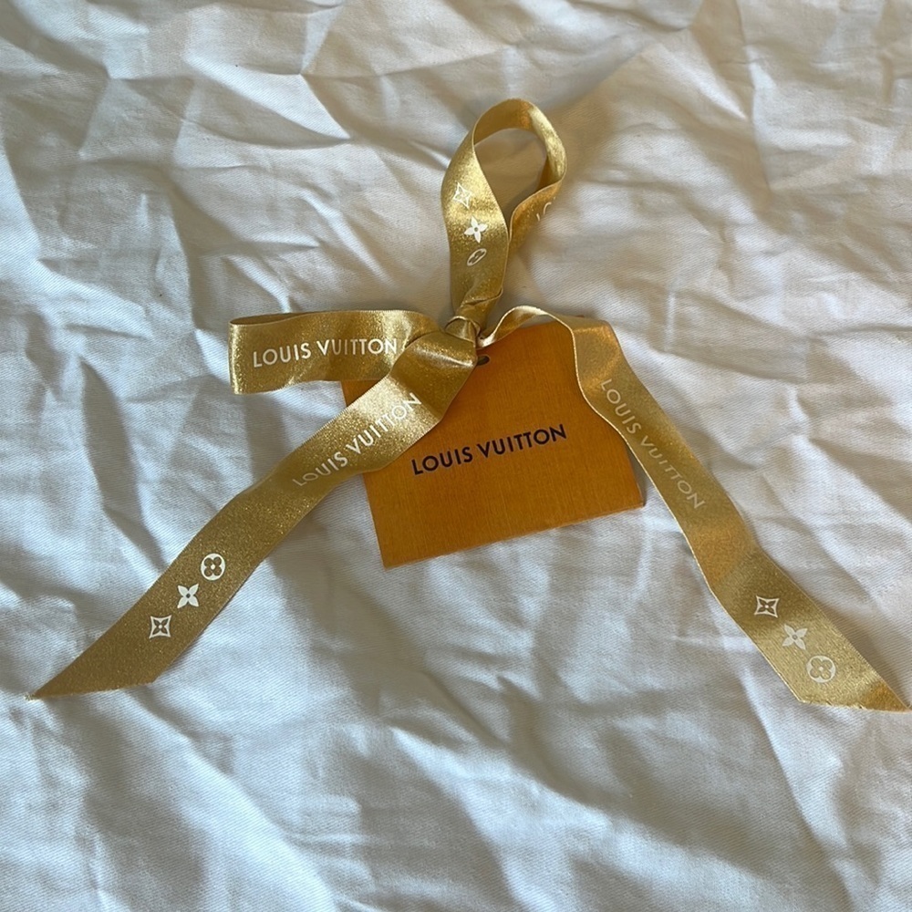 Authentic Louis Vuitton Gift Wrapping Ribbon + Gift Card - Picture 2 of 3